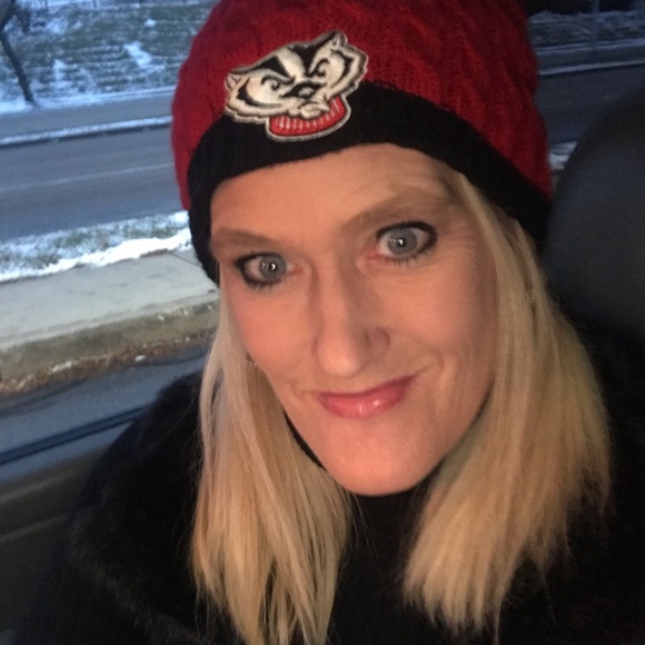 Meet your Posher, Brenda - Picture 8 of 8